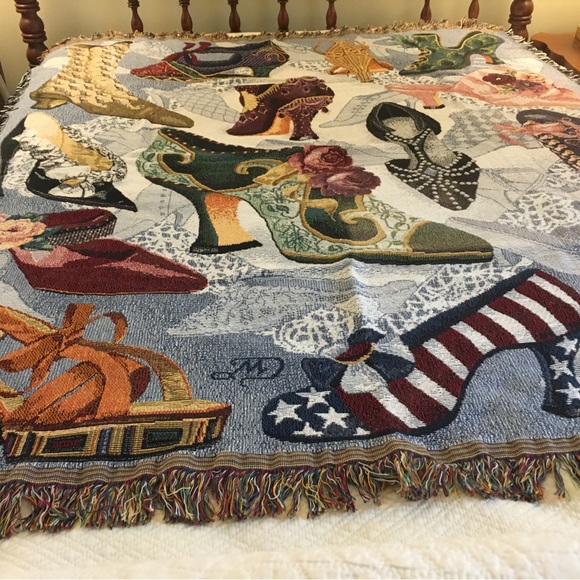 Cotton throw — shoes, shoes, shoes! - Picture 4 of 7